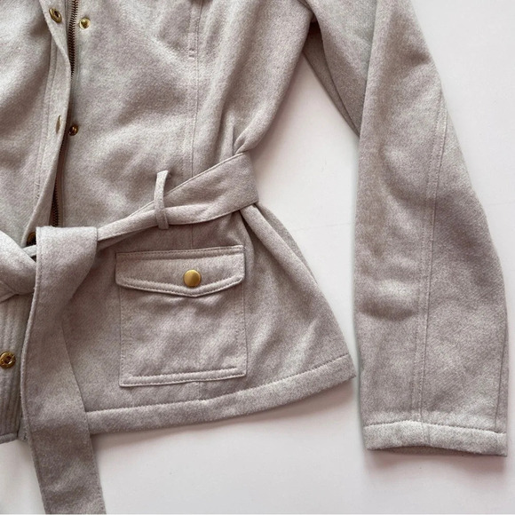 GUESS Tie Winter Jacket Cozy Coat Beige Tan Neutral Size Medium Gold Hardware - Picture 6 of 15